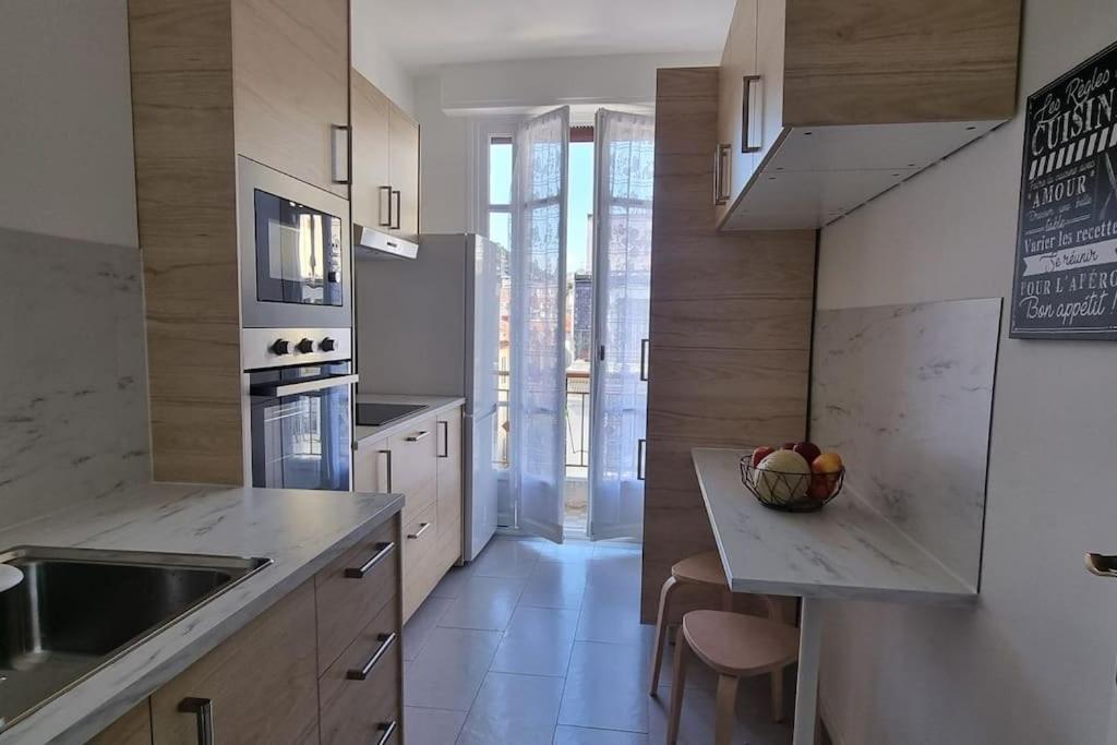 Renove, Centre, Proche Commodites Appartement